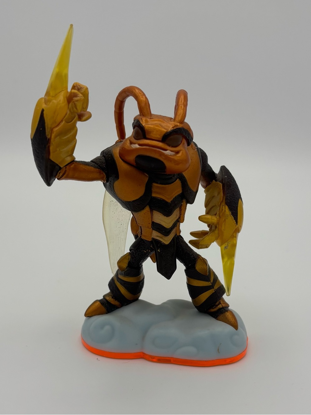 Swarm Skylanders Giants Figure